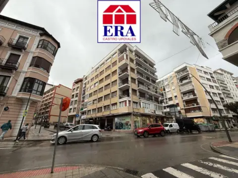 Piso en calle de la Ronda, 32