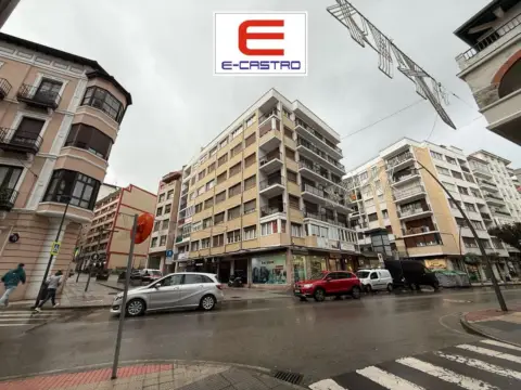 Piso en calle de la Ronda, 32