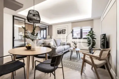 Piso en calle de Mauricio Ravel