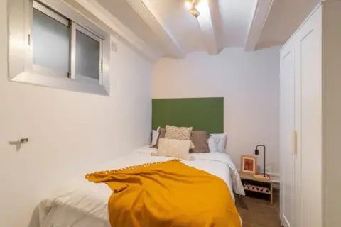 Habitación en Carrer Ample, 24