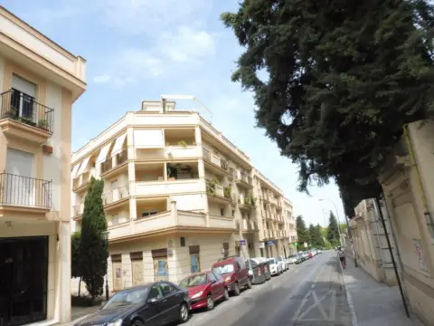 Ático en calle Luis del Mármol Carvajal