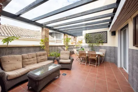 Casa adosada en calle San Antón