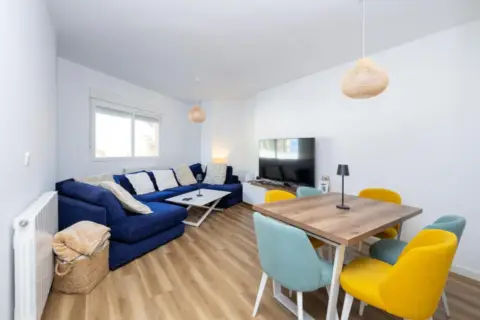 Piso en calle Rauda, 1