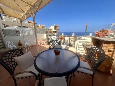 Casa adosada en calle de la Tosca