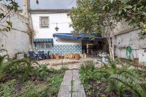 Casa adosada en calle de Antonio Machado, 30