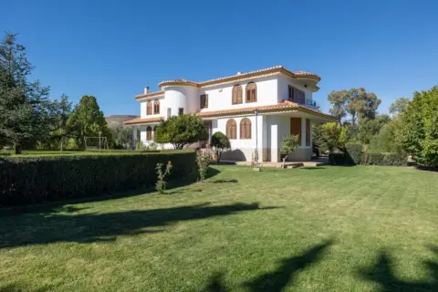Chalet en Baza