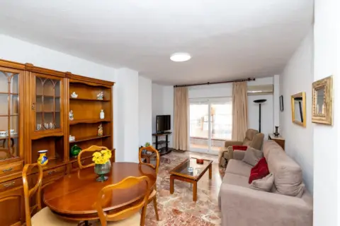 Piso en calle Arabial, 16