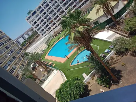 Piso en Avenida de Tirajana