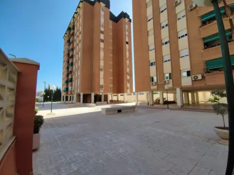 Piso en Cruz de Humilladero- Paseo de los Tilos