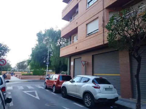 Garatge a calle de Ramón y Cajal