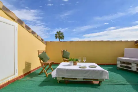 Casa adosada en Carrer Literato Azorín