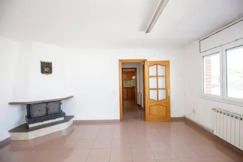 Casa pareada en Plaça del Canigó