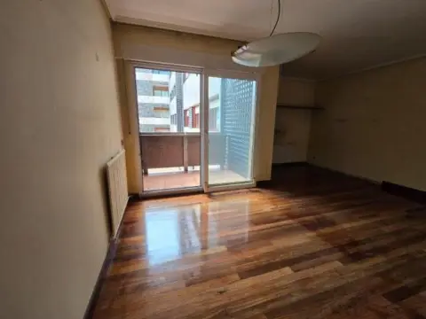 Piso en Avenida de Iparragirre