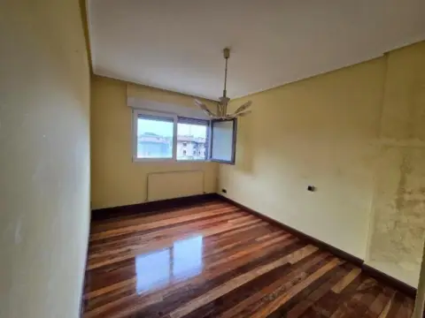 Piso en Avenida de Iparragirre