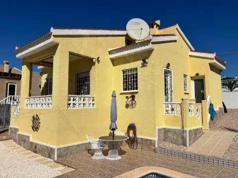 Chalet en Centro de La Ciudad Quesada