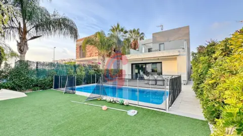 Chalet en Avinguda Salvador, 55