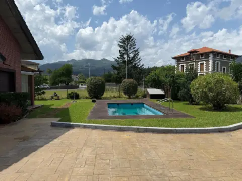 Casa unifamiliar en Rioseco de Guriezo