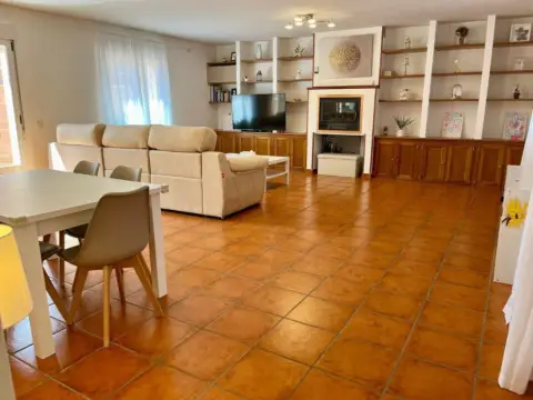 Chalet en Torrecaballeros