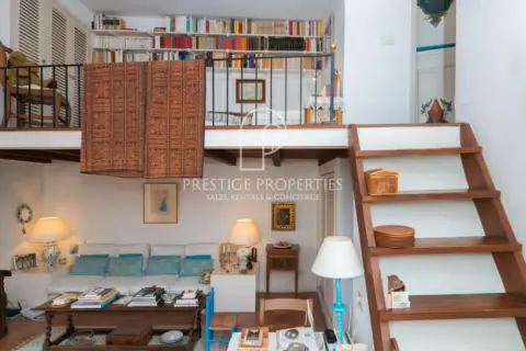 Piso en Dalt Vila-La Marina