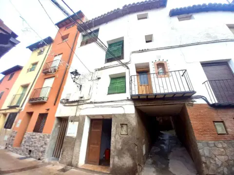 Chalet en Villafeliche Centro Urbano