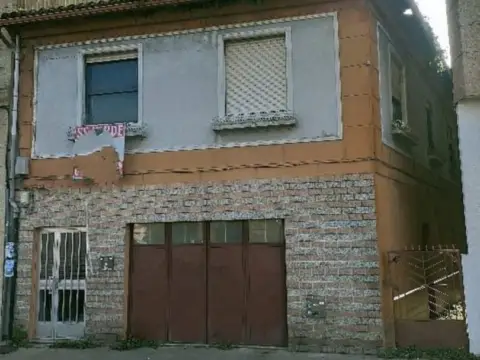 Chalet en Paseo de la Xunqueira