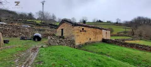 Finca rústica en Luena