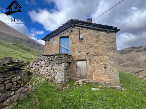 Finca rústica en Vega de Pas