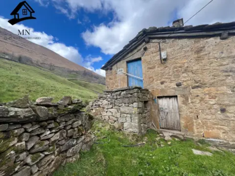 Finca rústica en Vega de Pas