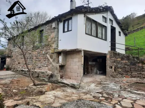 Finca rústica en Valles Pasiegos