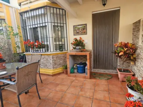 Casa pareada en Avenida de Pepita Durán