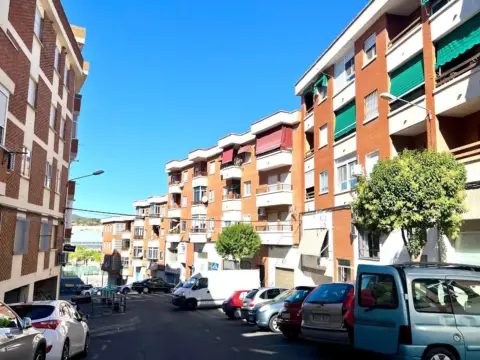Local comercial en calle de Vicente Barrantes