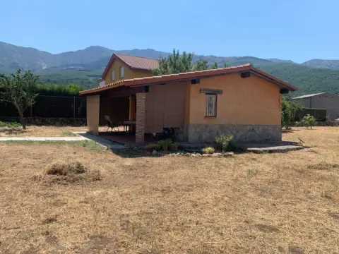 Casa en calle los Pinos