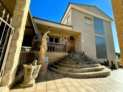 Chalet en Los Geraneos