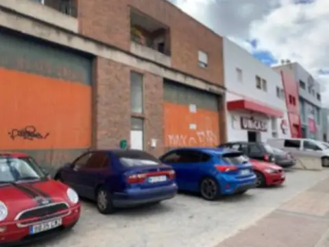 Industrial building in calle de Guadarrama, 9
