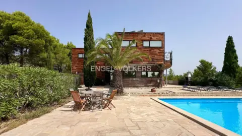 Chalet en calle Ps Illa L', nº 106