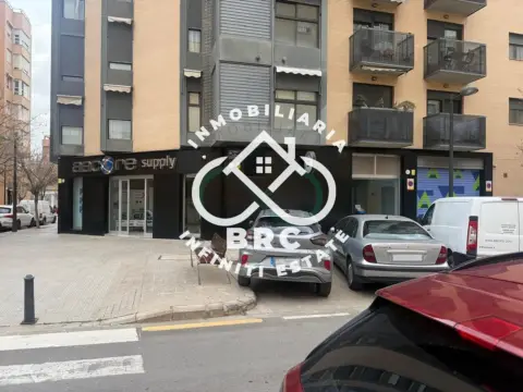 Local comercial en calle Viver, 25