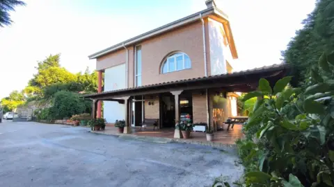 Chalet en Peñacastillo - Nuevamontaña