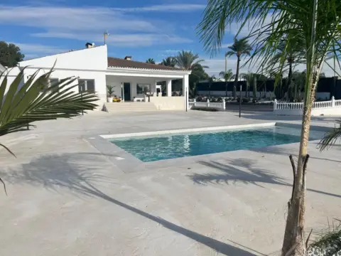 Chalet en calle Pd Peña Aguilas, nº 1070