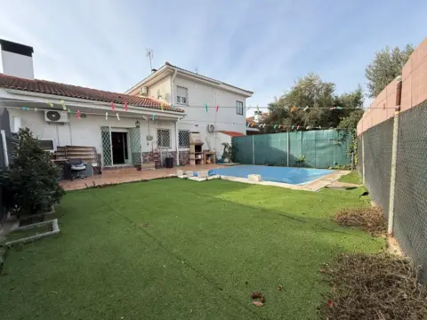 Casa adosada en Fuente el Saz de Jarama