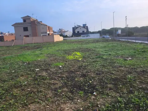 Terreno en calle de la Retama