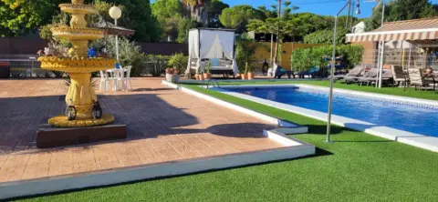 Chalet en calle de La Madreselva, nº 18