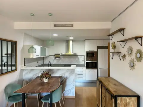 Piso en Avenida Barcelona 92