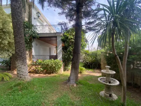 Chalet en calle del Mar