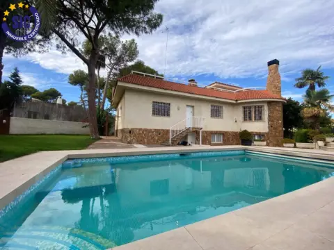 Chalet en calle Roncesvalle