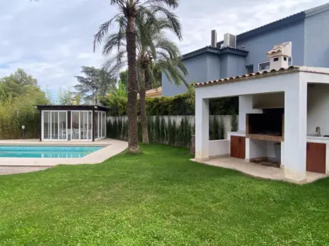 Chalet en calle Roncesvalls