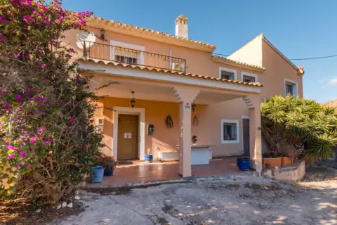 Chalet en Huerta de Arriba