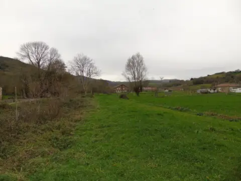 Terreno en Santa María de Cayón