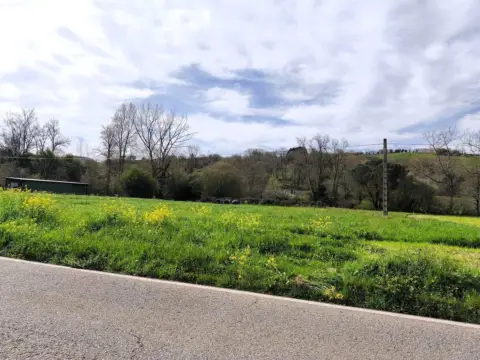 Terreno en Lloreda