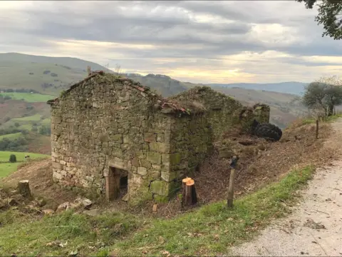Finca rústica en Llerana