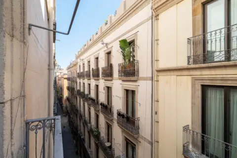 Habitación en Carrer Ample, 24